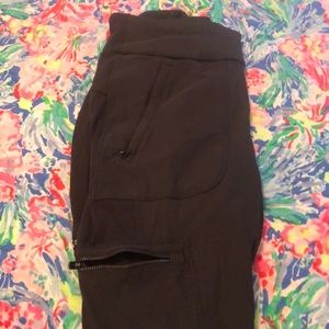 Athleta Around Town Leggings GRAY 10P